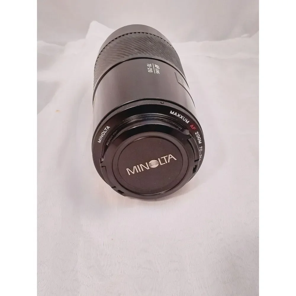 Minolta Maxxum AF 70-210mm f4 Lens & Minolta Maxxum 2800AF Shoe Mount Flash